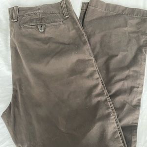 Men’s old navy broken in chinos 36x36